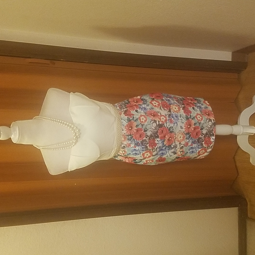 MISS MORENA FLORAL STRAPLESS DRESS